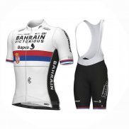 2023 Abbigliamento Ciclismo Serbian Campione Bahrain Victorious Bianco Rosso Blu Manica Corta e Salopette